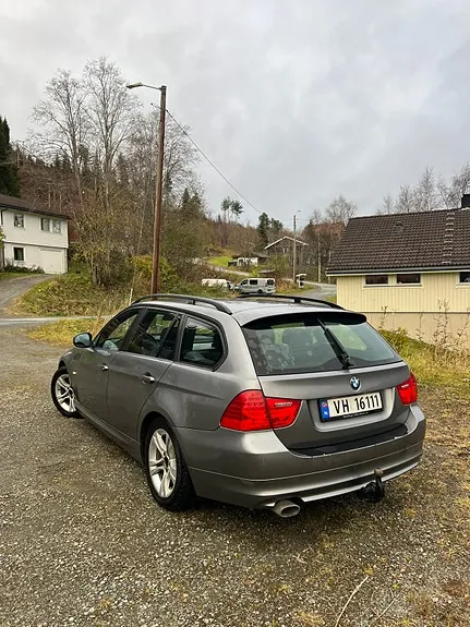 BMW 318D 2009 photo 5