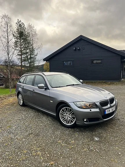 BMW 318D 2009 photo 3
