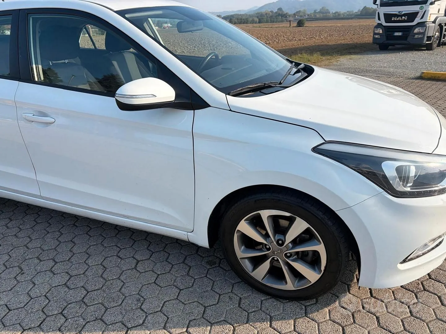 Hyundai I20 2017 photo 5