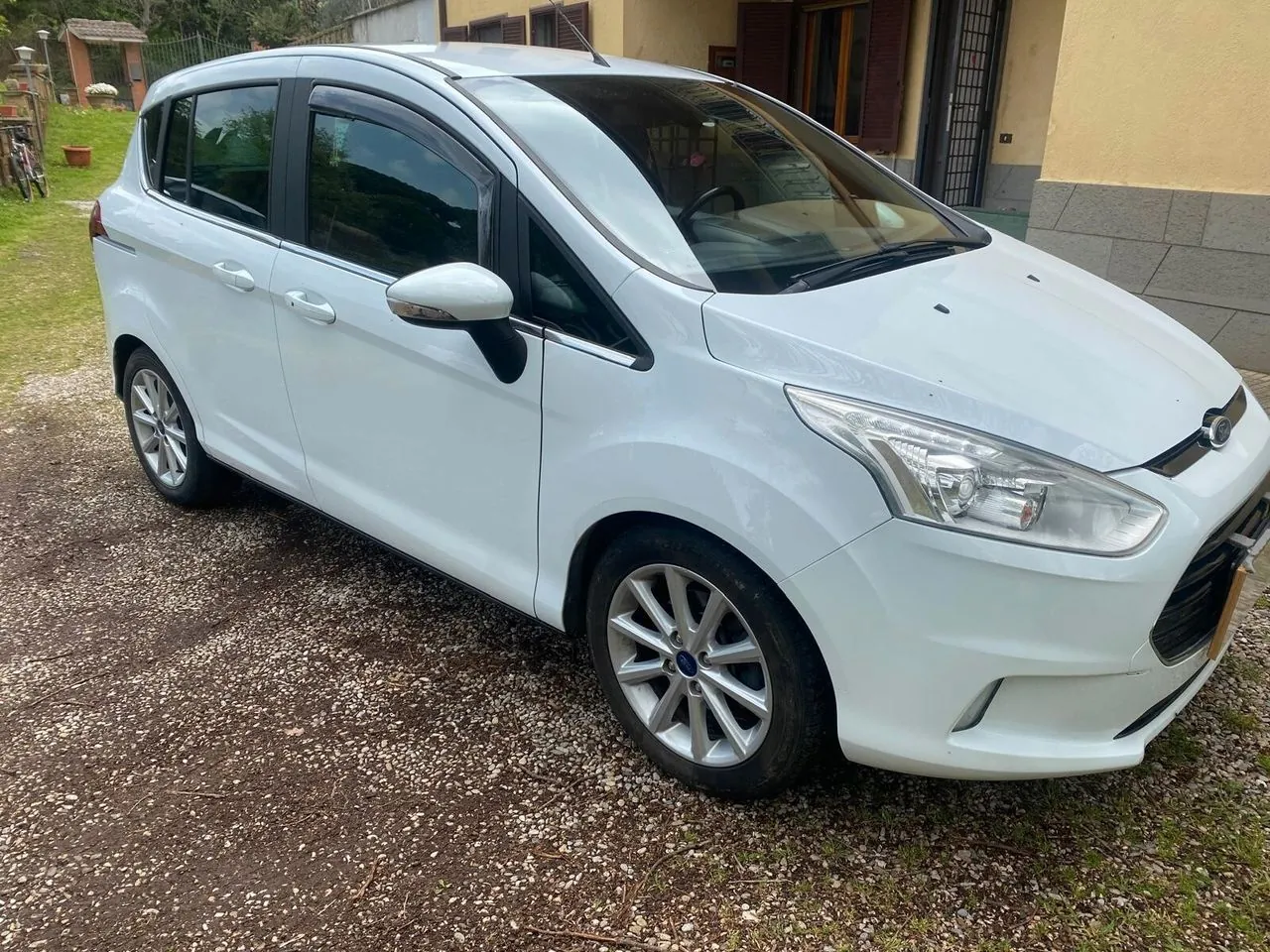 Ford B-Max 2015 photo 2