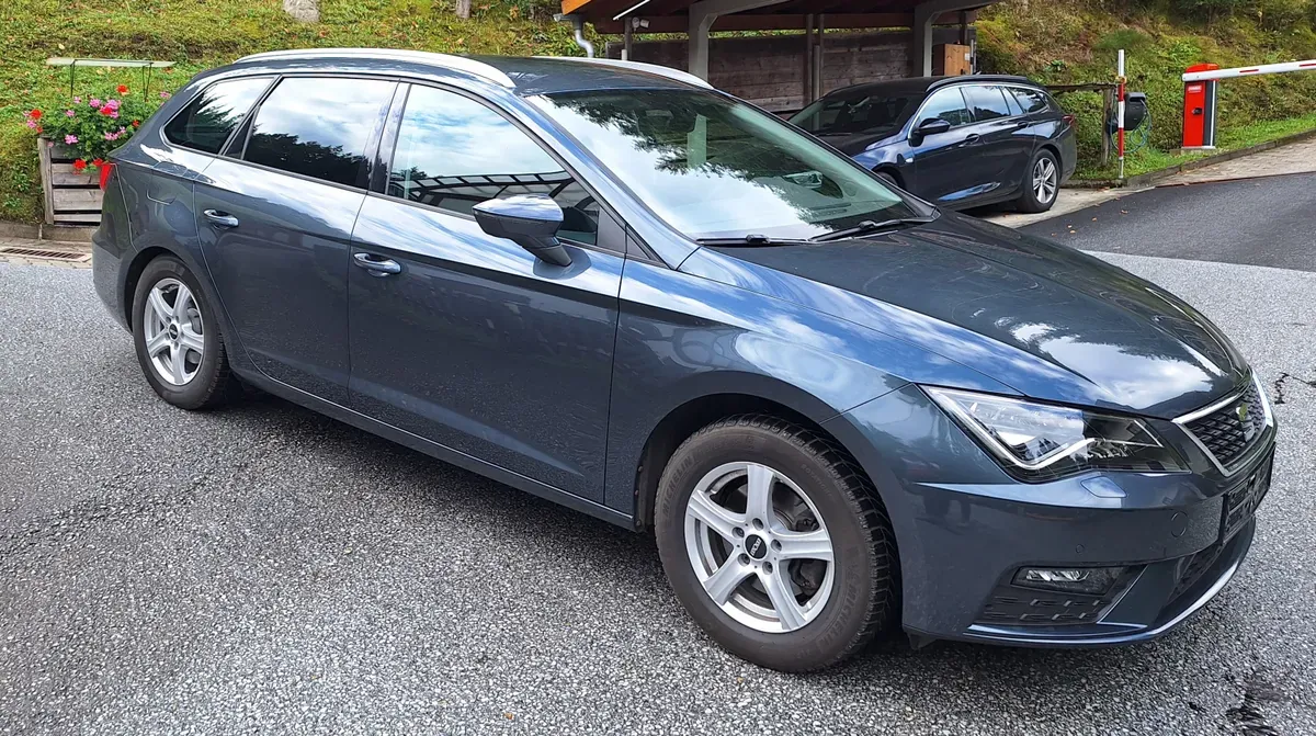Seat Leon 2019 photo 2