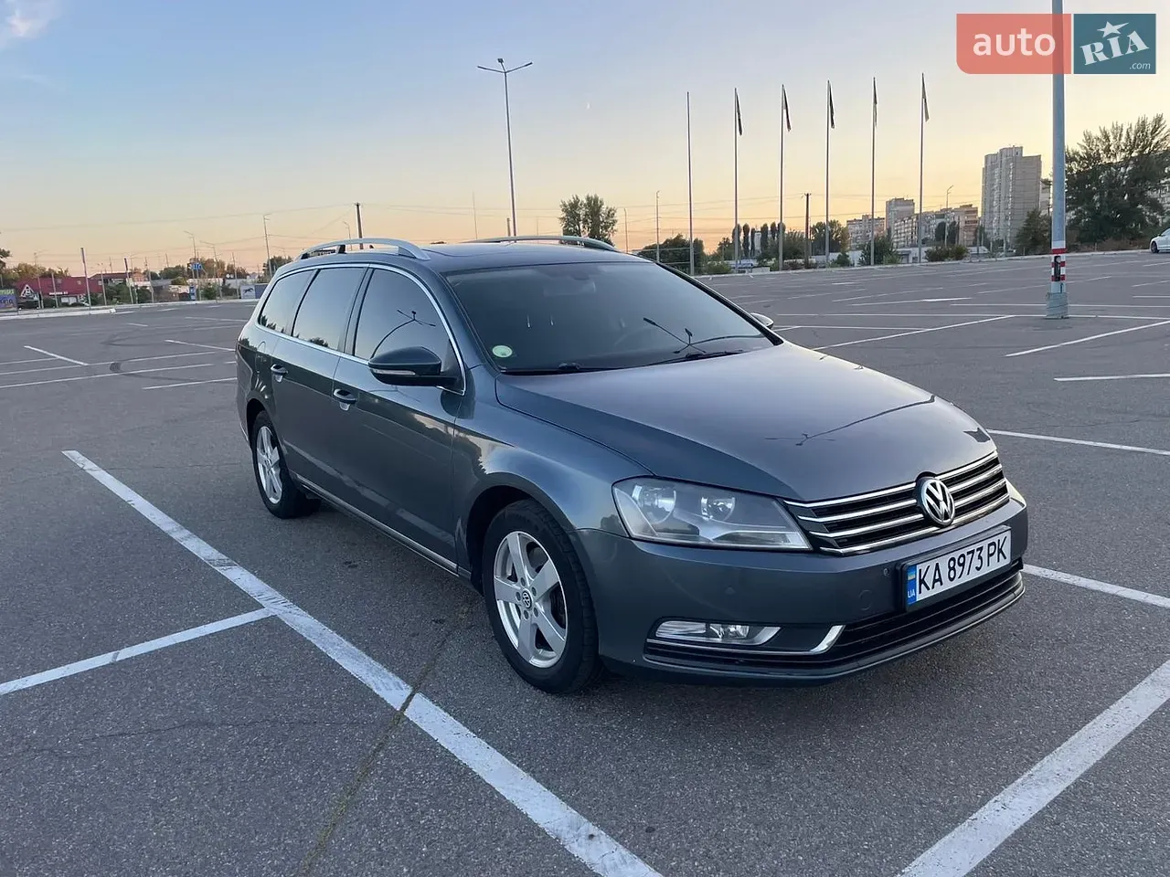 Volkswagen Passat 2012 photo 2