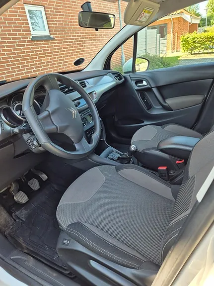 Citroen C3 2015 photo 3