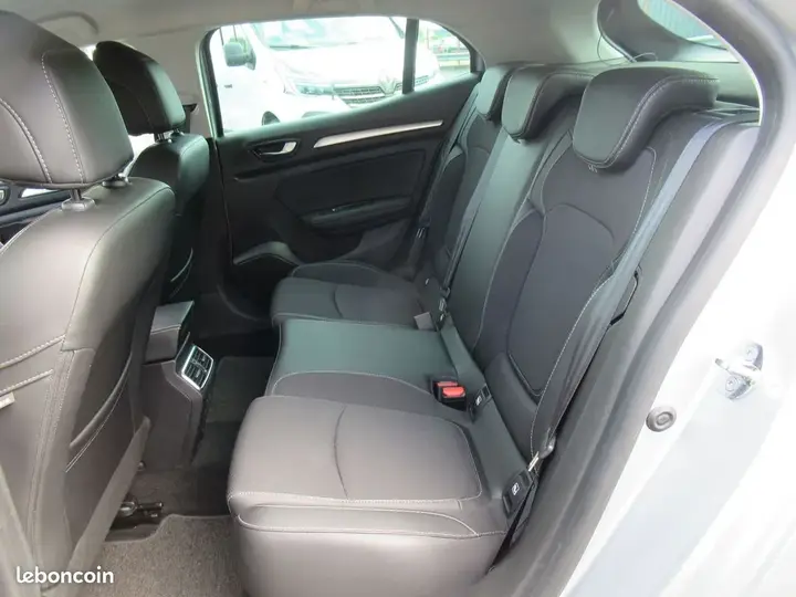 Renault Megane 2022 photo 5