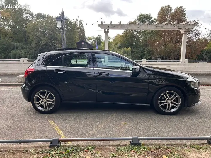 Mercedes-Benz A-Class 2016 photo 4