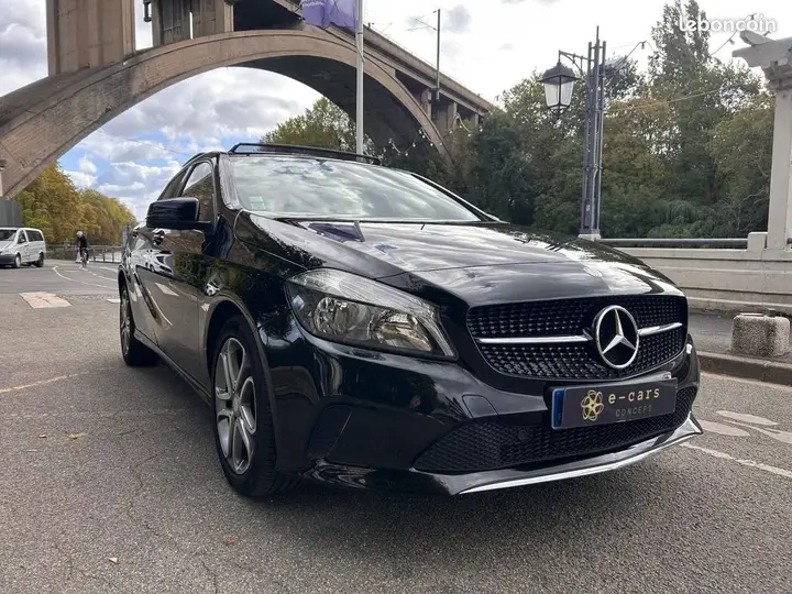 Mercedes-Benz A-Class 2016 photo 3
