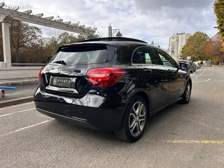 Mercedes-Benz A-Class 2016 photo 5