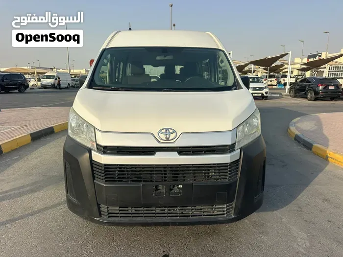 Toyota Hiace 2020 photo 2