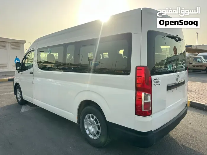 Toyota Hiace 2020 photo 4