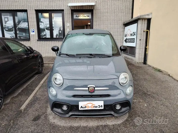 Abarth 595 2018 photo 3
