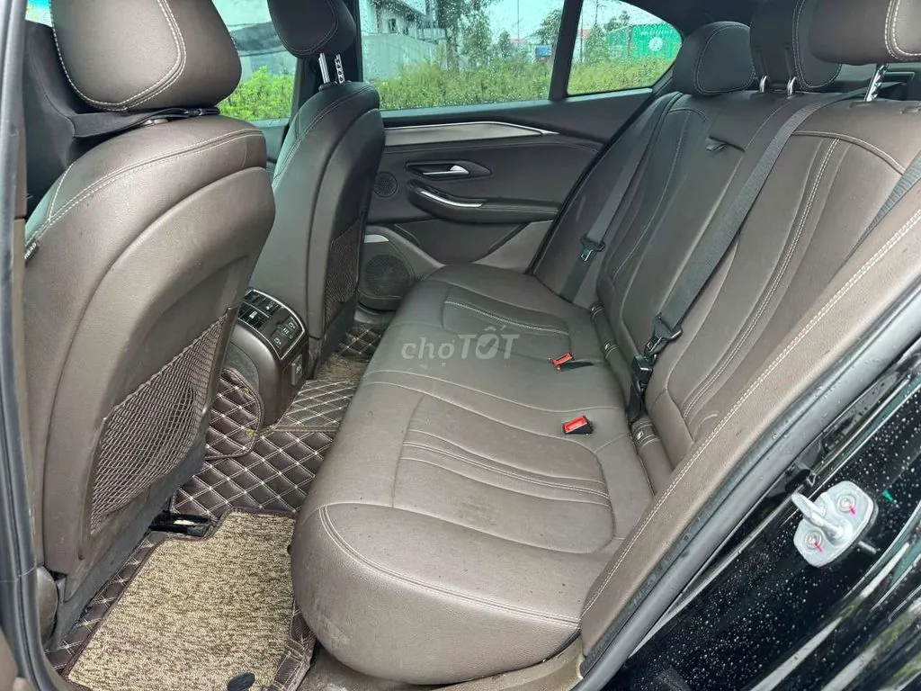 Vinfast Lux A2.0 2022 photo 5