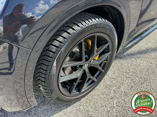 Alfa Romeo Stelvio 2021 photo 2
