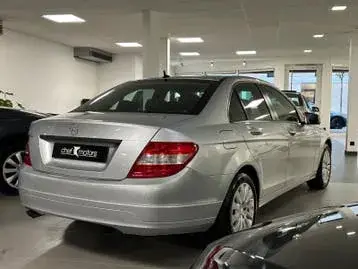 Mercedes-Benz C180 2009 photo 2