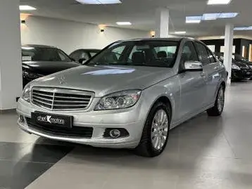 Mercedes-Benz C180
