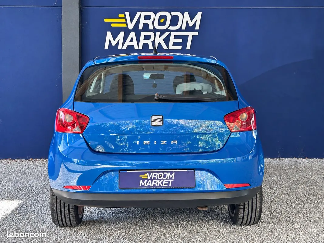 Seat Ibiza 2011 photo 4