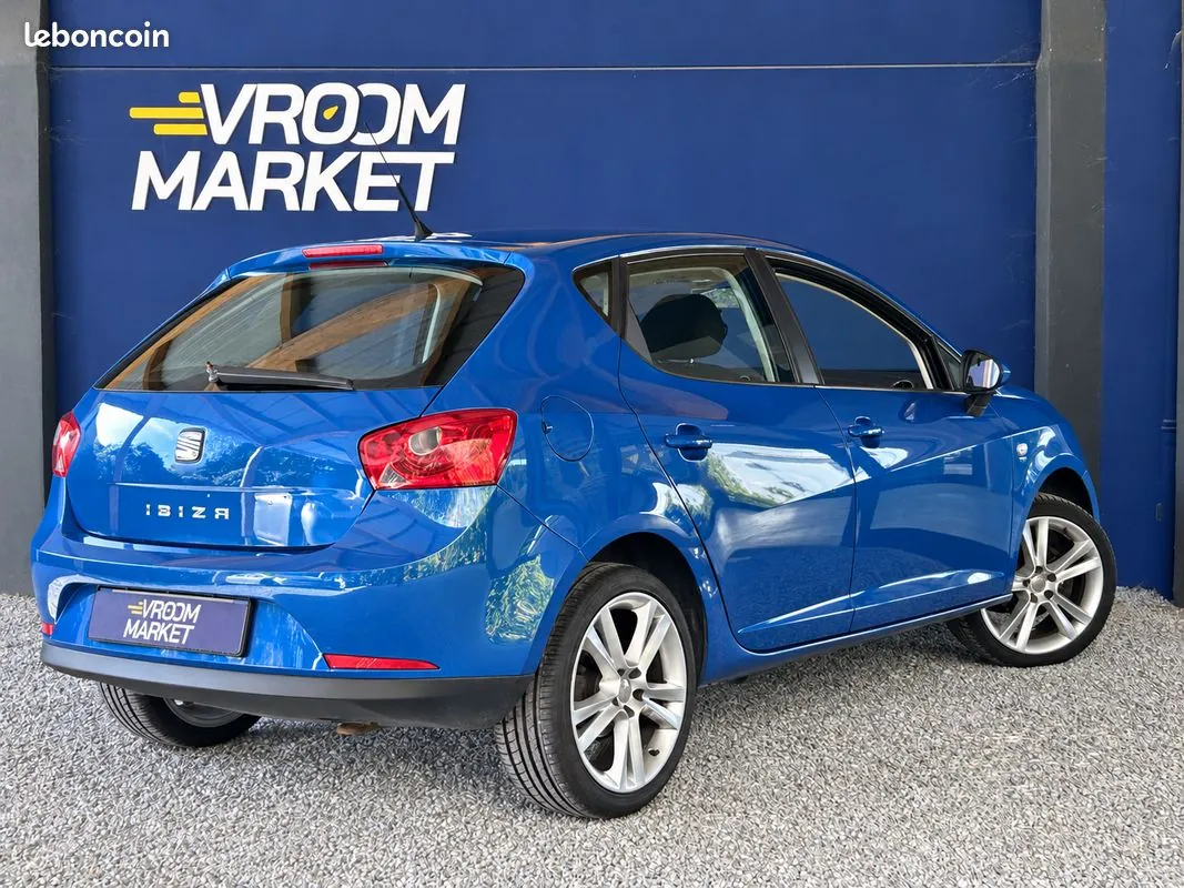 Seat Ibiza 2011 photo 3