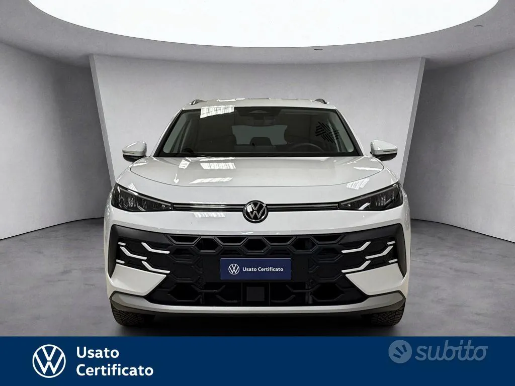Volkswagen T-Roc 2025 photo 2