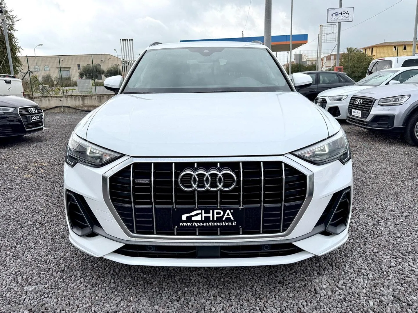 Audi Q3 2019 photo 2