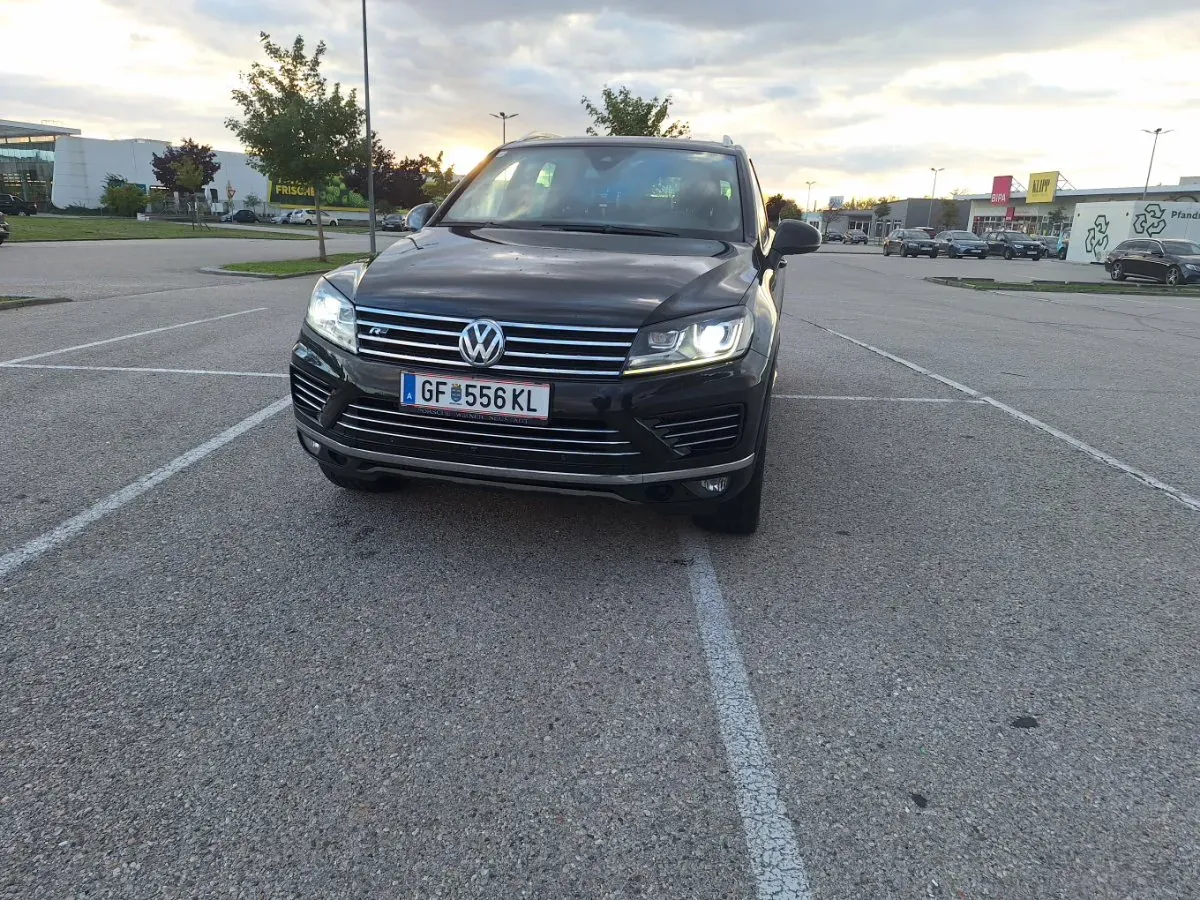 Volkswagen Touareg 2015 photo 3