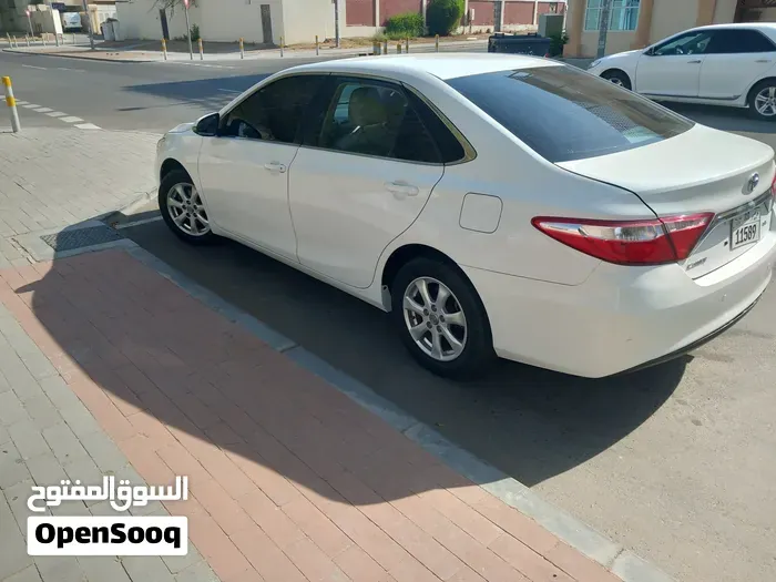 Toyota Camry 2017 photo 2