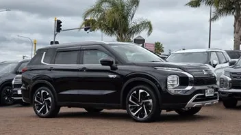 Mitsubishi Outlander 2022 photo 4