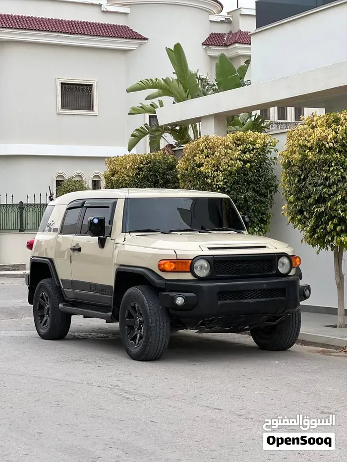 Toyota Fj 2009 photo 2