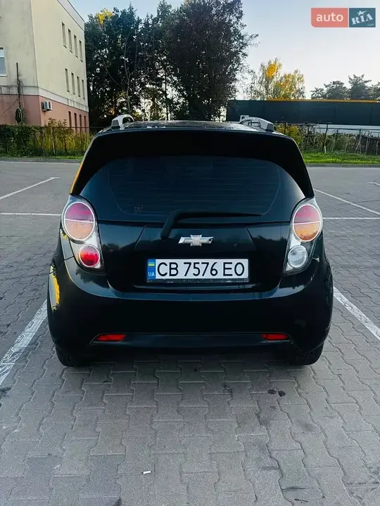 Chevrolet Spark 2011 photo 3