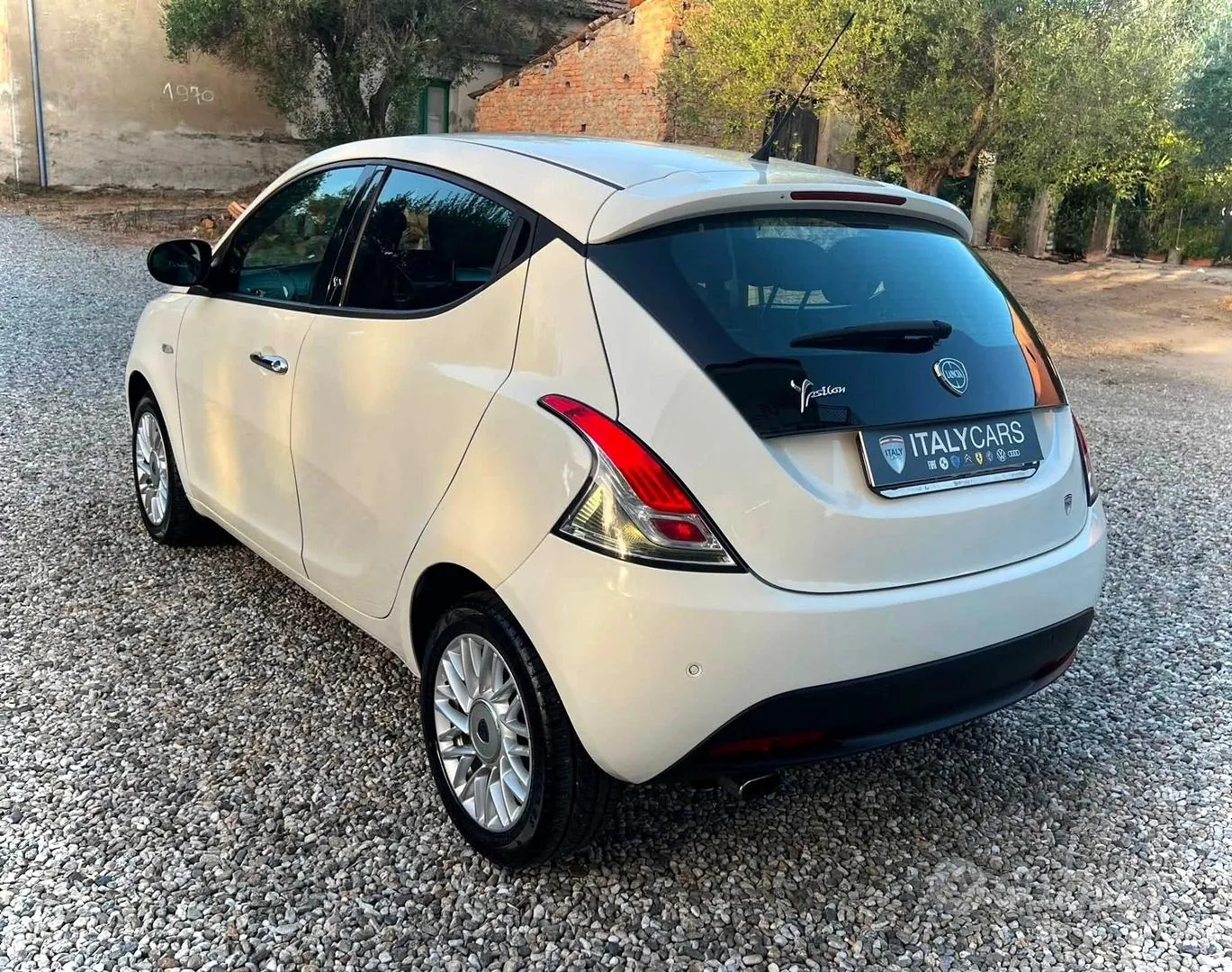 Lancia Ypsilon 2015 photo 5