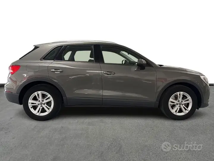 Audi Q3 2019 photo 3