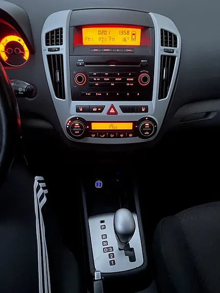 Kia Ceed 2008 photo 3