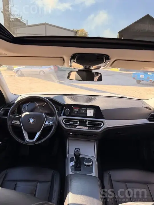 BMW 320D 2019 photo 5