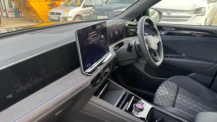 Volkswagen Tiguan 2026 photo 2