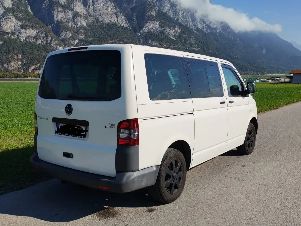 Volkswagen Caravelle 2008 photo 2