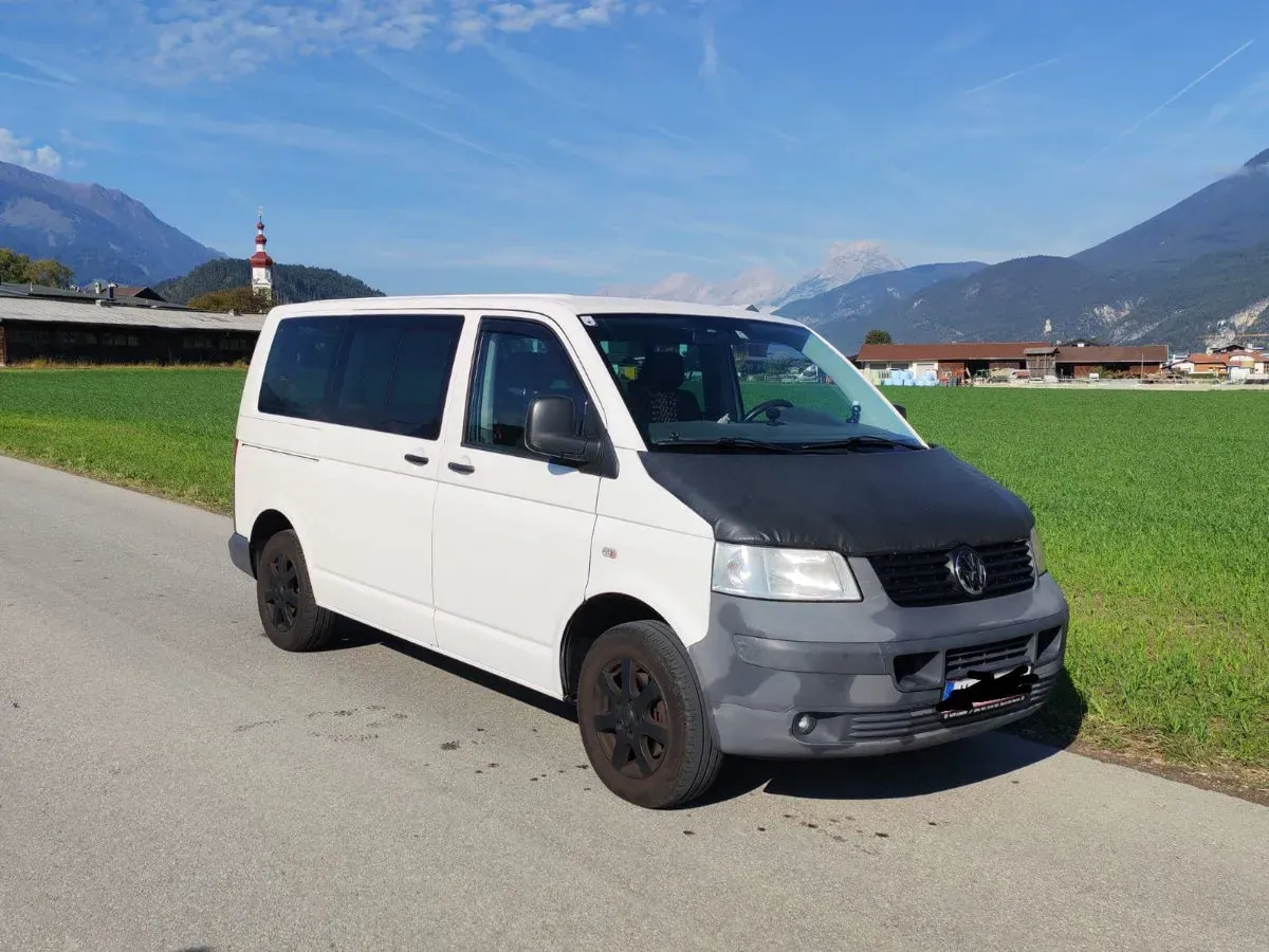 Volkswagen Caravelle