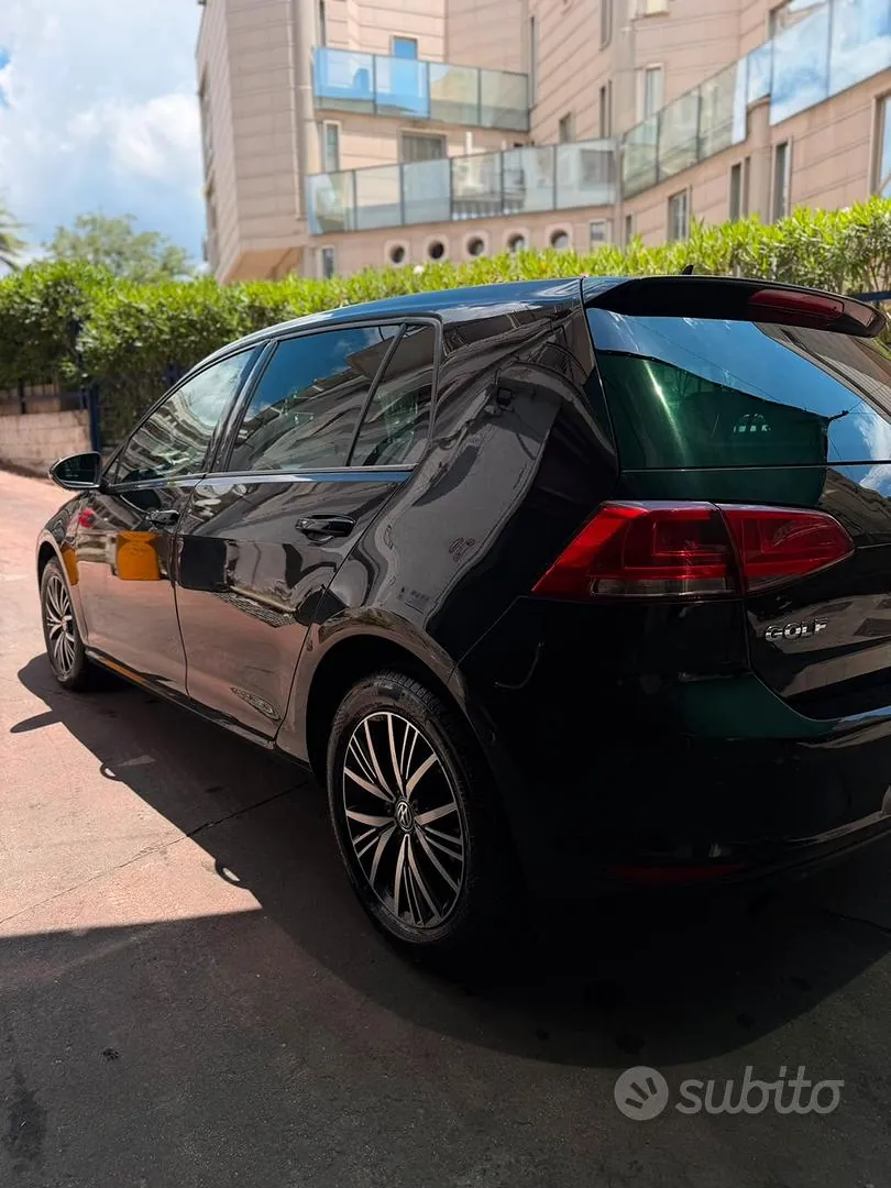 Volkswagen Golf 2015 photo 2