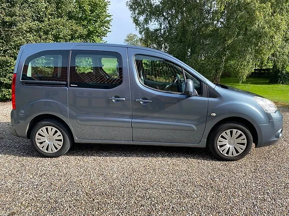 Citroen Berlingo 2010 photo 2