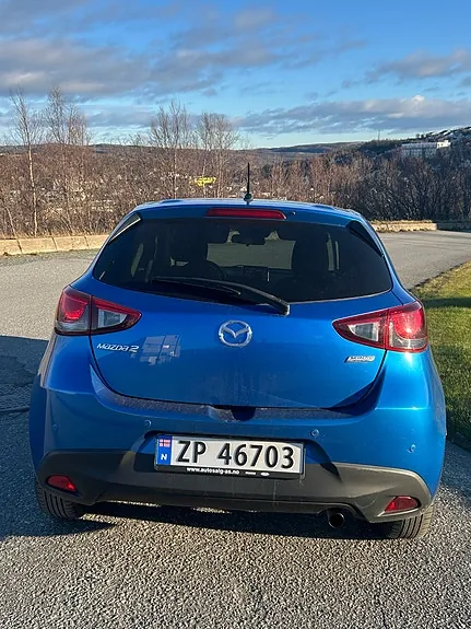 Mazda 2 2016 photo 4