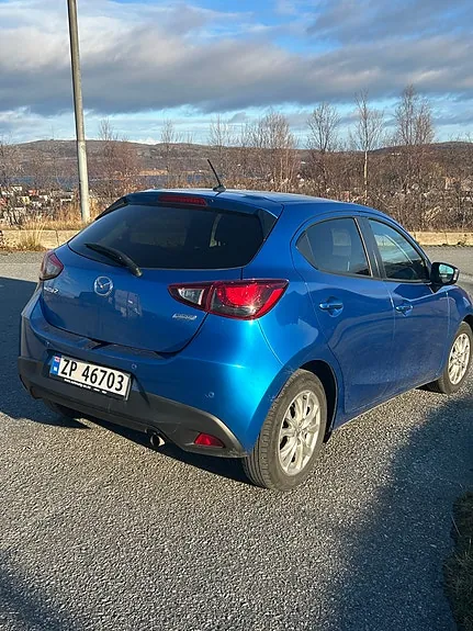 Mazda 2 2016 photo 5
