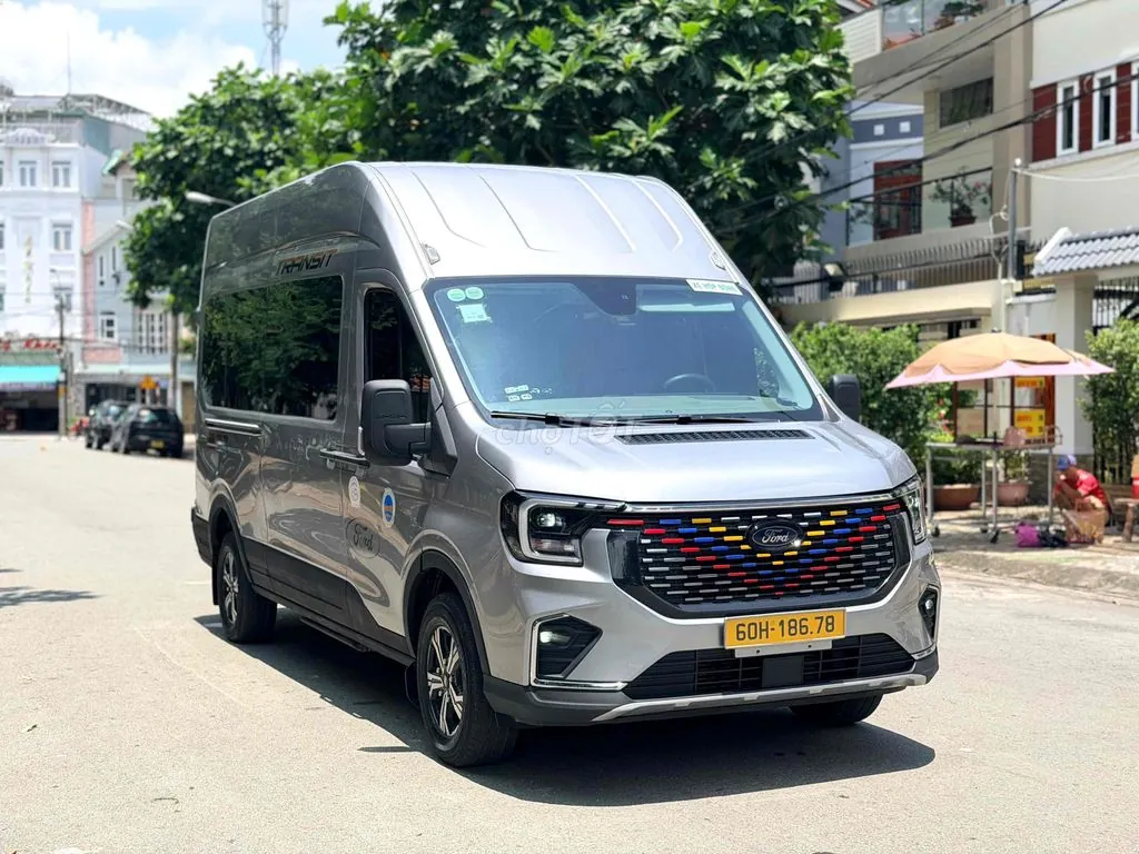 Ford Transit 2024 photo 2
