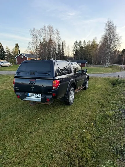 Mitsubishi L200 2015 photo 5