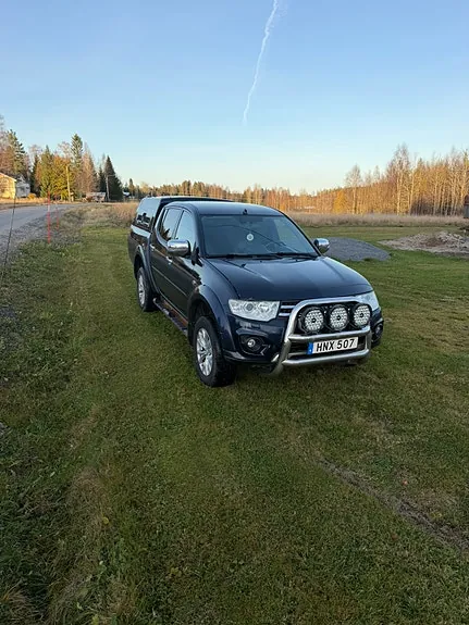 Mitsubishi L200 2015 photo 3