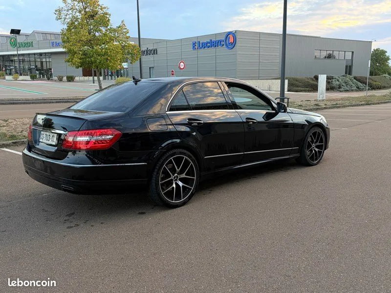 Mercedes-Benz E-Class 2013 photo 2