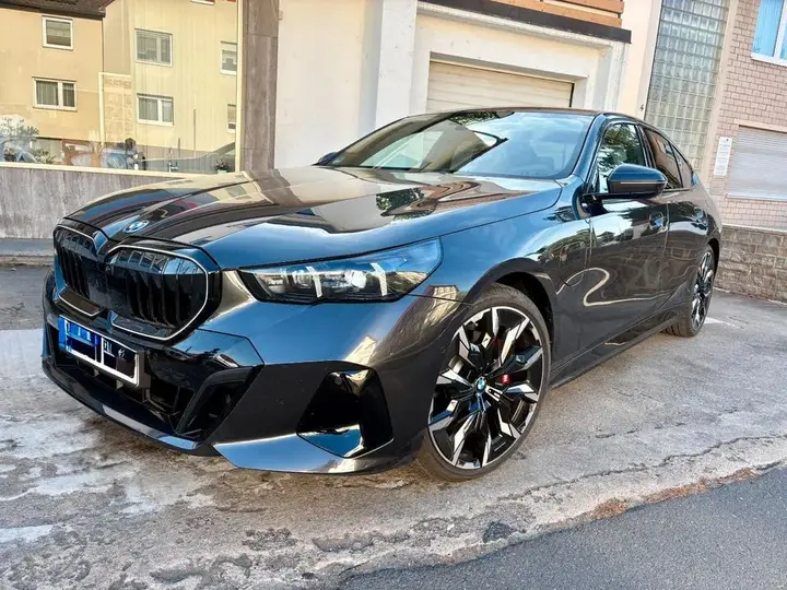 BMW 530E