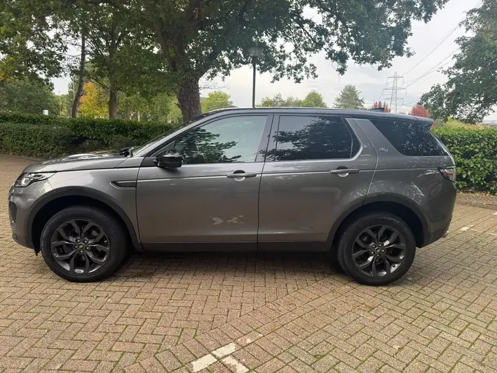 Land Rover Discovery Sport 2019 photo 4