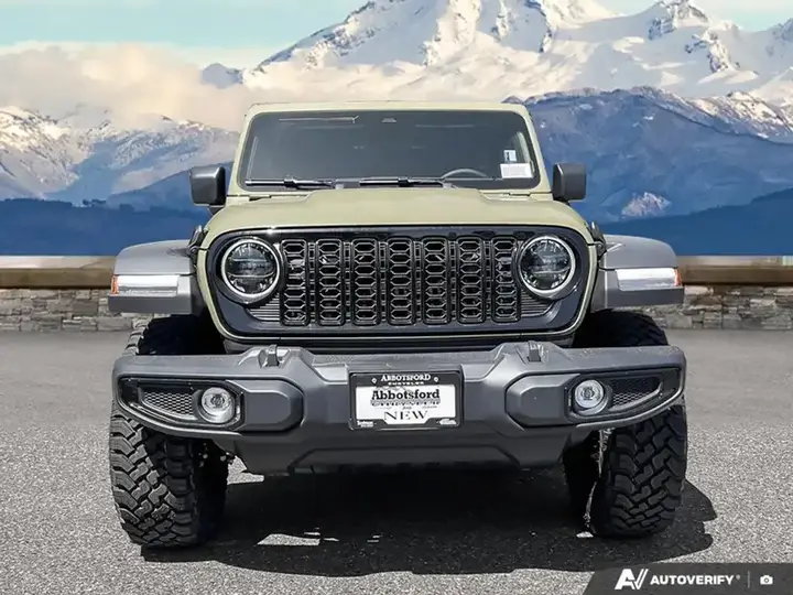 Jeep Wrangler 2026 photo 2