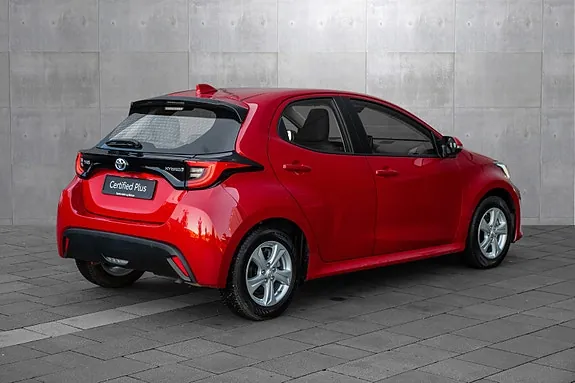 Toyota Yaris 2023 photo 4