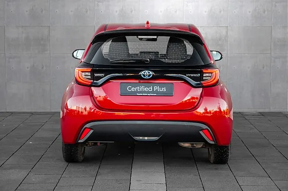 Toyota Yaris 2023 photo 3