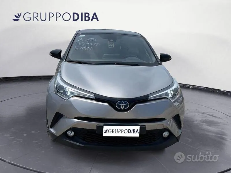Toyota C-Hr 2019 photo 2
