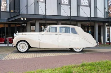 Rolls-Royce Silver Wraith 1954 photo 2