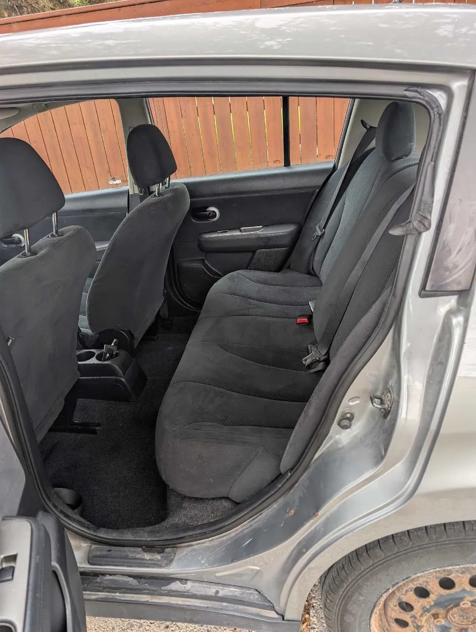 Nissan Versa 2012 photo 4
